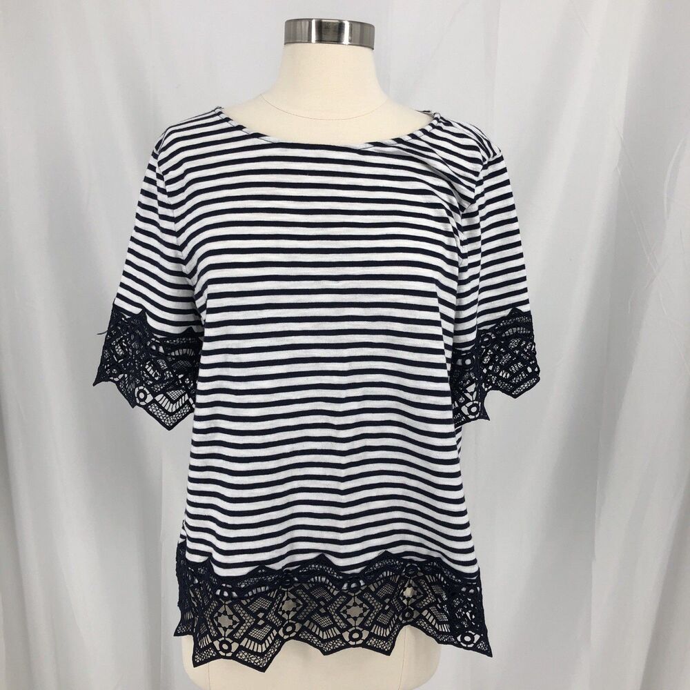 Chicos Knit Top Stripe Slub Lace Hem Tee Size 2 LARGE Navy White